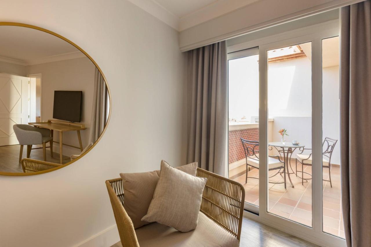 Denia Marriott La Sella Golf Resort & Spa Ngoại thất bức ảnh A room at the hotel