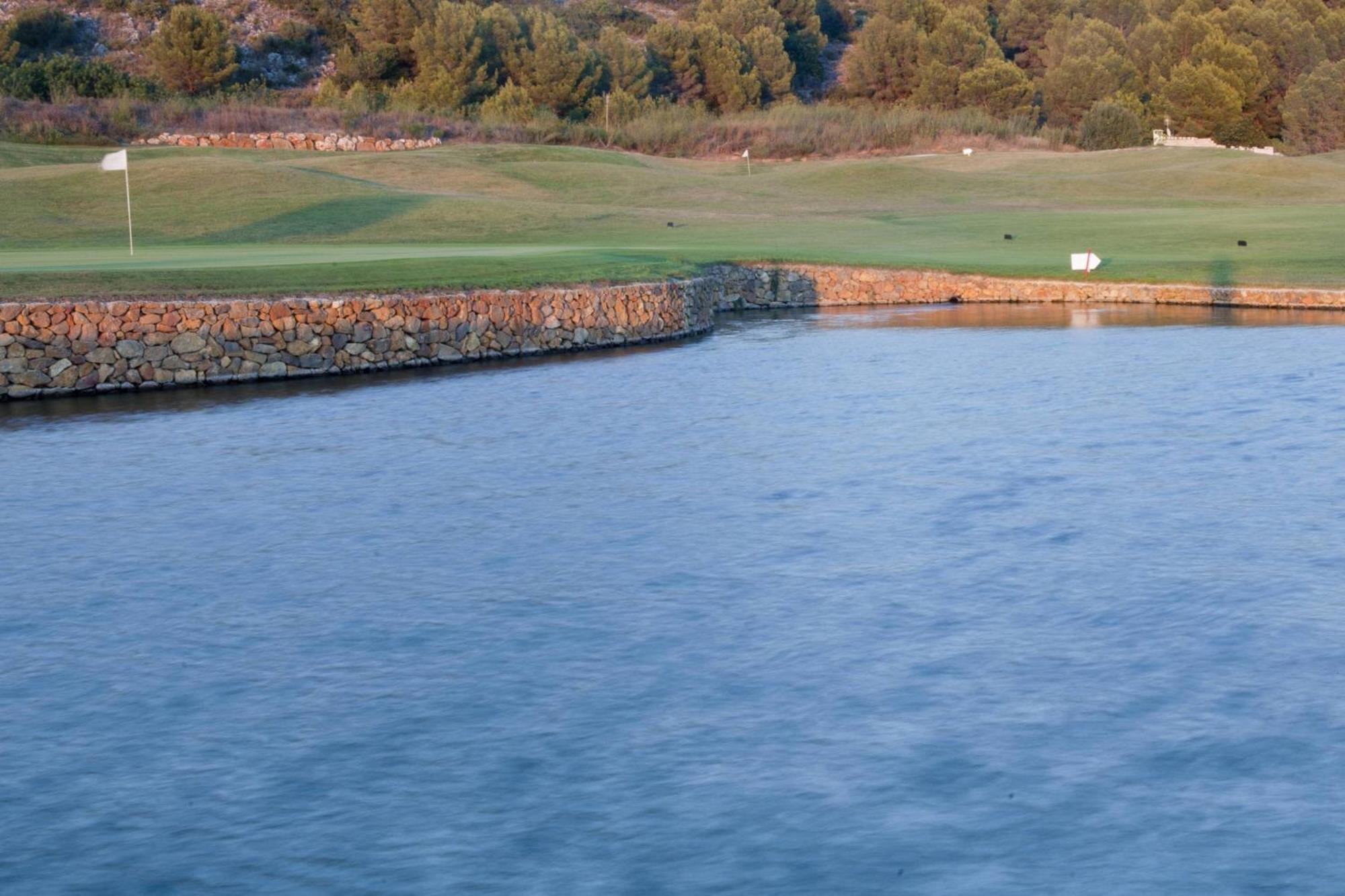 Denia Marriott La Sella Golf Resort & Spa Ngoại thất bức ảnh The 18th hole at Torrey Pines