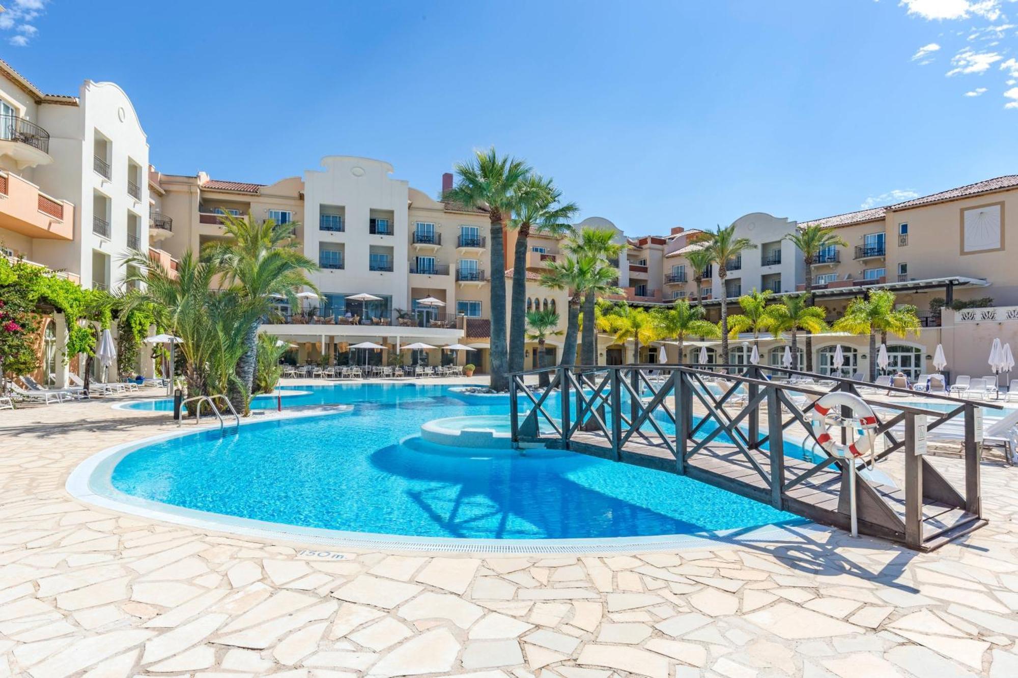 Denia Marriott La Sella Golf Resort & Spa Ngoại thất bức ảnh A swimming pool in a hotel