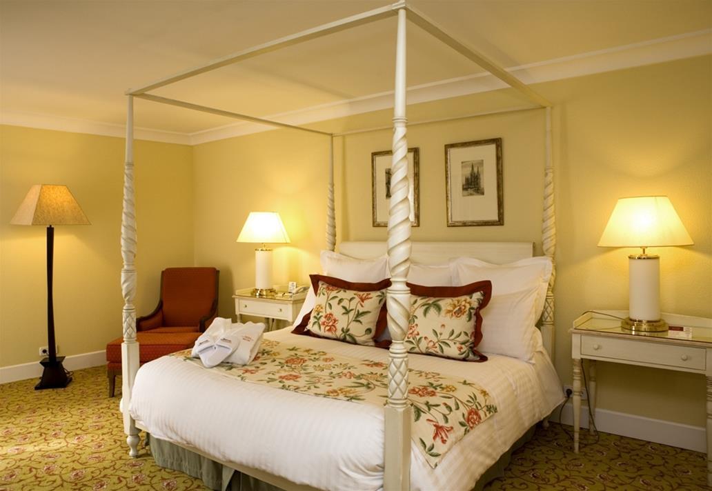 Denia Marriott La Sella Golf Resort & Spa Phòng bức ảnh A bedroom at the hotel